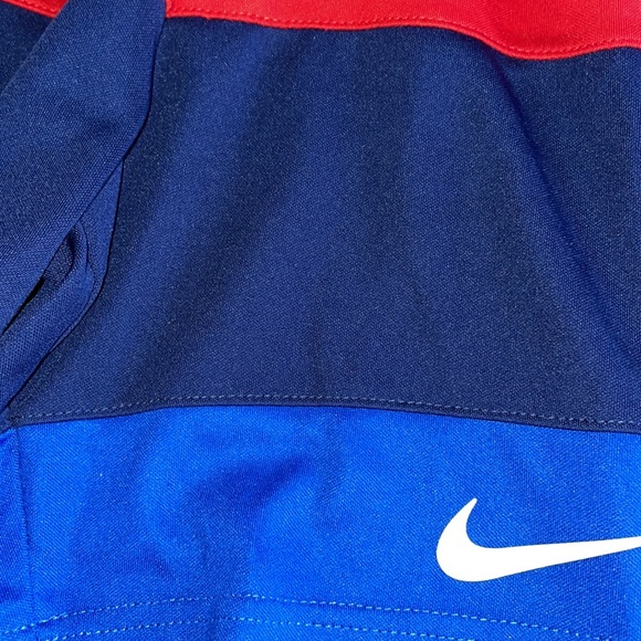 Nike Boy Shorts Size 6 Red and Blue - Picture 3 of 4